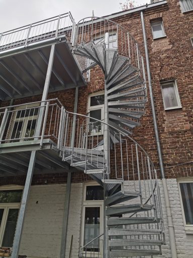 Spindeltreppe als zweiter Rettungsweg Altbau Spindeltreppe als zweiter Rettungsweg Altbau