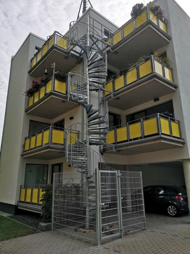spindeltreppe mit Käfig mehrfamilienhaus aussen spindeltreppe mit Käfig mehrfamilienhaus aussen